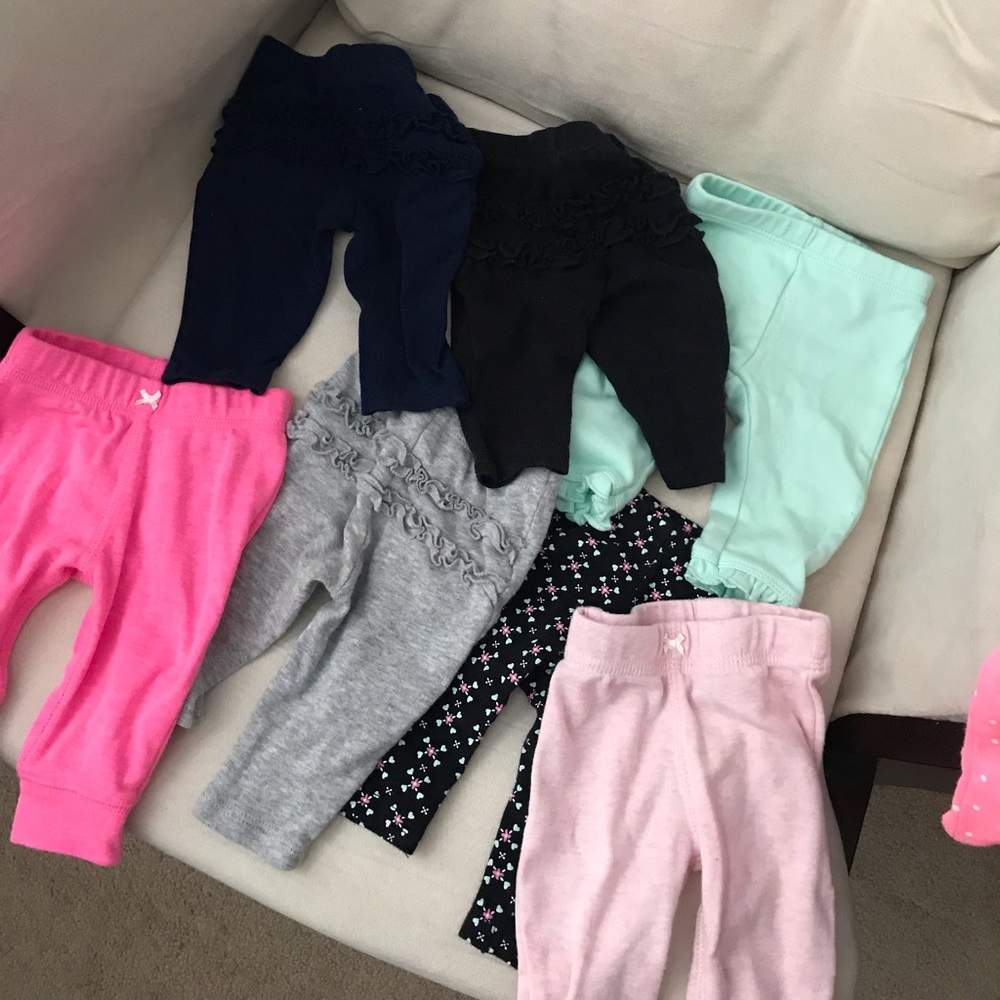 Newborn sizes bottoms and outfit